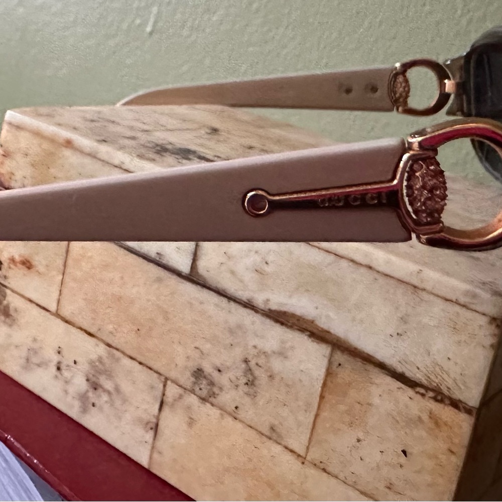 Women's Gucci frames - Picture 3 of 6